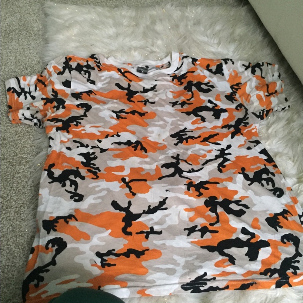 Kylie shop Camo T